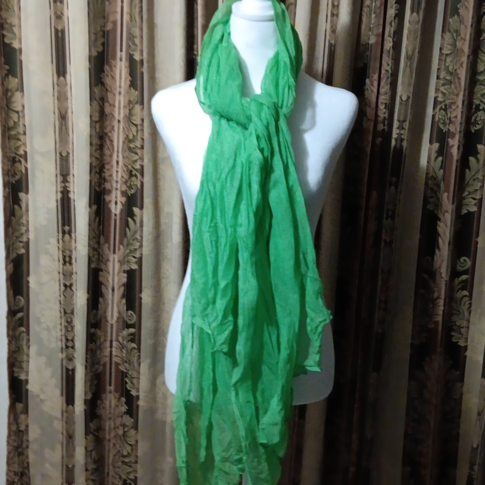 Scarf/Wrap - Picture 1 of 7